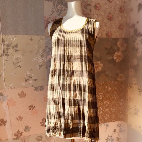 A tunic dress - Picture 1 of 7